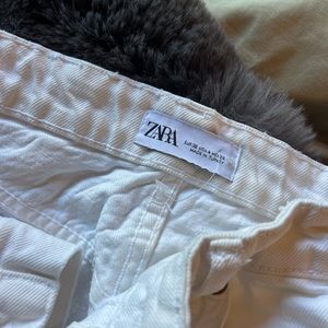 white zara jeans